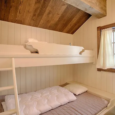 Mountain Retreat Near Hiking And Skiing