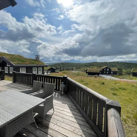 Mountain Retreat Near Hiking And Skiing *