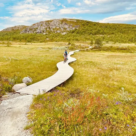 Mountain Retreat Near Hiking And Skiing *