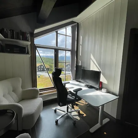 Mountain Retreat Near Hiking And Skiing Сasa de vacaciones