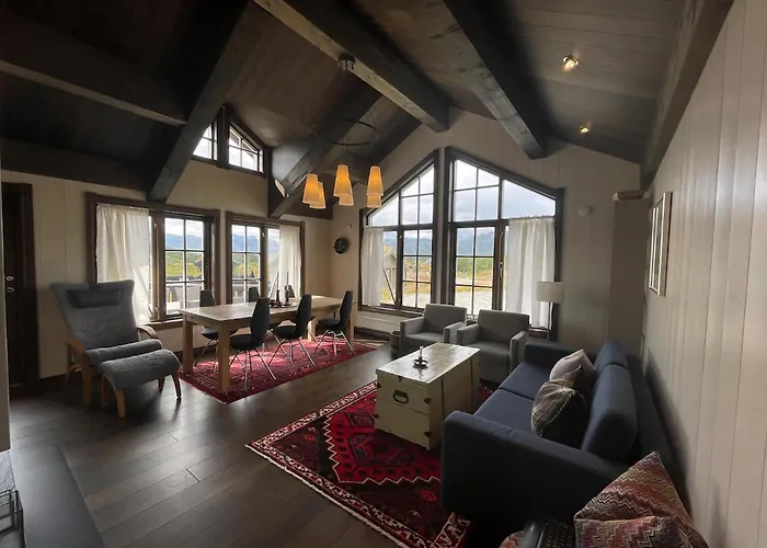 Vakantiehuis Mountain Retreat Near Hiking And Skiing *